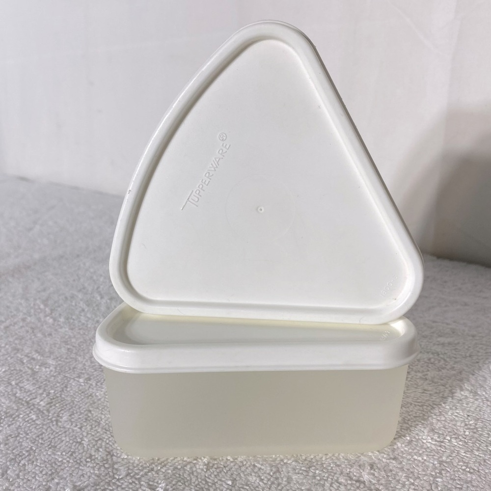 Vintage Tupperware Triangle Pie Wedge Air Tight Food Storage Container 4pc
